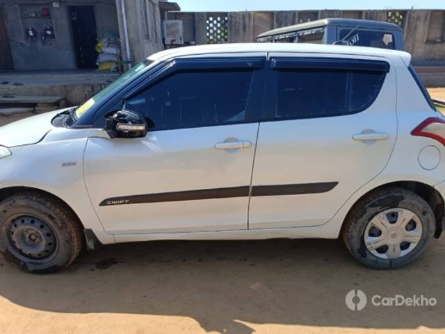 https://stimg2.cardekho.com/images/usedcarimages/large/3-2023/3642845/IMG-20230309-WA0005.jpg?imwidth=6401
