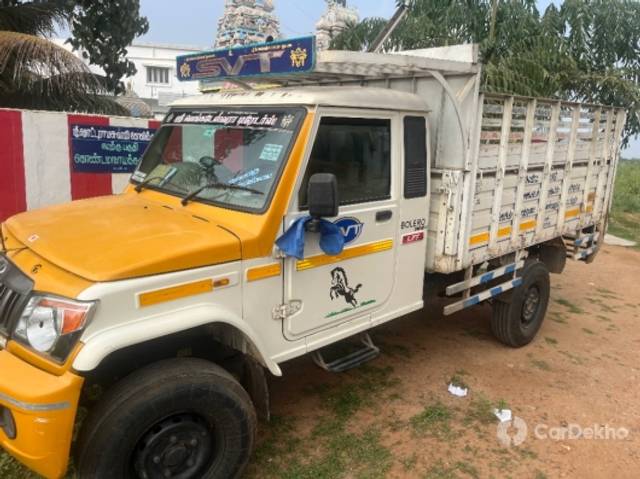 https://stimg2.cardekho.com/images/usedcarimages/large/3-2023/3642923/E6710759-E738-4536-B32D-339F4946D0E2.jpg?imwidth=6400