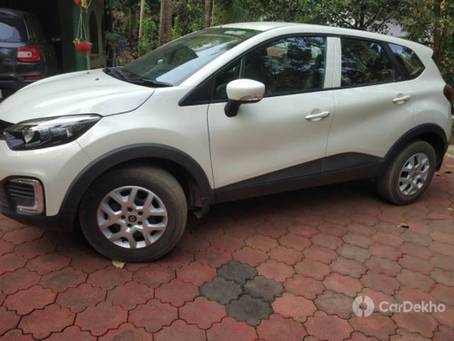 https://stimg2.cardekho.com/images/usedcarimages/large/3-2023/3643151/16783625614071774677507747231727.jpg?imwidth=6401