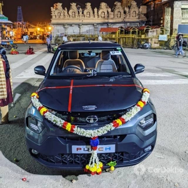 https://stimg2.cardekho.com/images/usedcarimages/large/3-2023/3643324/IMG-20230205-WA0017.jpg?imwidth=6401