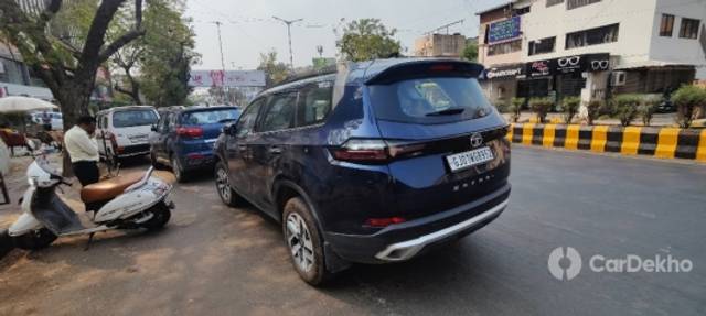 https://stimg2.cardekho.com/images/usedcarimages/large/3-2023/3643372/IMG20230304152747.jpg?imwidth=6401