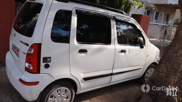 https://stimg2.cardekho.com/images/usedcarimages/large/3-2023/3643448/B612_20181127_083924_0362.jpg?imwidth=6402