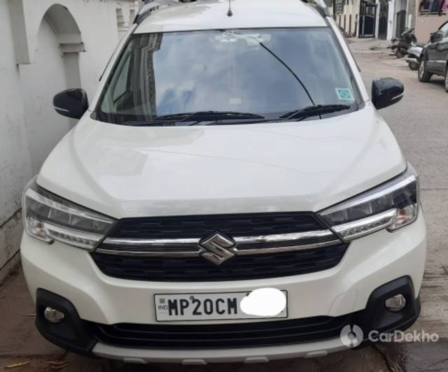 https://stimg2.cardekho.com/images/usedcarimages/large/3-2023/3643619/IMG-20230310-WA0000.jpg?imwidth=6400