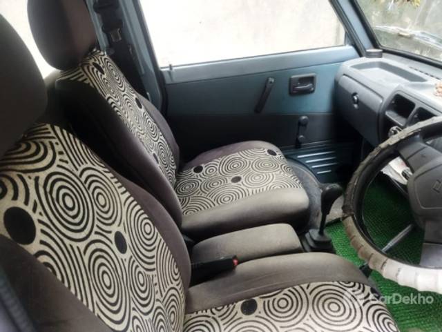 https://stimg2.cardekho.com/images/usedcarimages/large/3-2023/3643921/WhatsAppImage2023-03-10at1.41.14PM(1).jpg?imwidth=6401