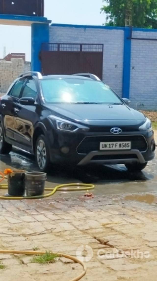 https://stimg2.cardekho.com/images/usedcarimages/large/3-2023/3644341/IMG20220910105833.jpg?imwidth=6400
