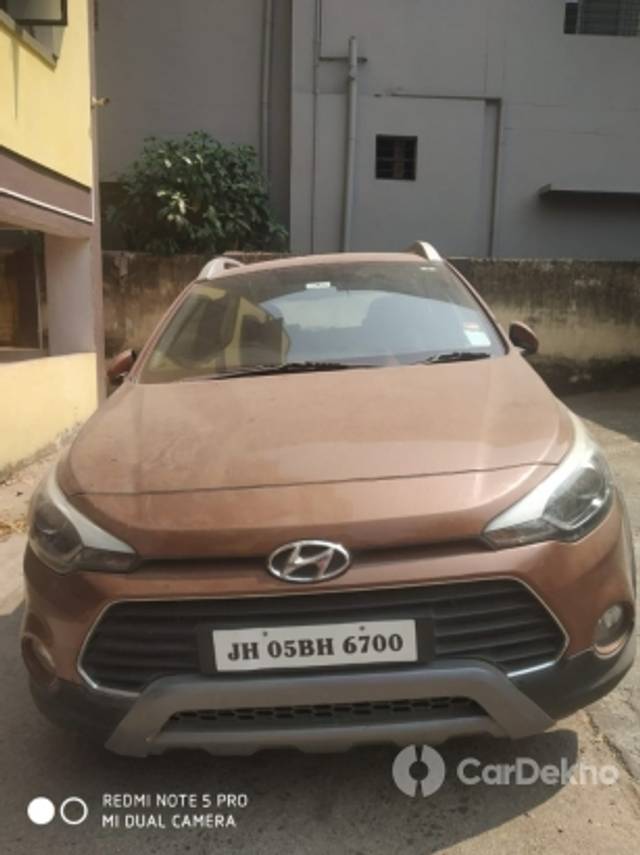 https://stimg2.cardekho.com/images/usedcarimages/large/3-2023/3645138/IMG-20230309-WA0004.jpg?imwidth=6400