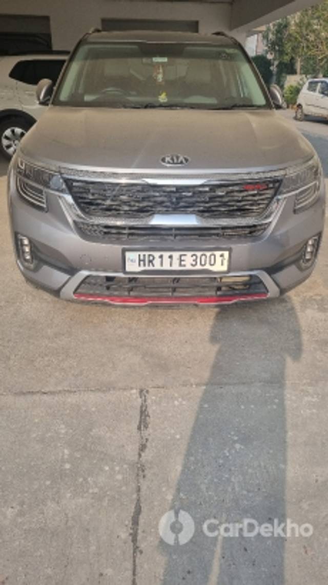 https://stimg2.cardekho.com/images/usedcarimages/large/3-2023/3645339/16785037124611238719979584440252.jpg?imwidth=6400
