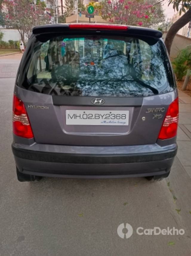 https://stimg2.cardekho.com/images/usedcarimages/large/3-2023/3645375/IMG_20230208_180340.jpg?imwidth=6401