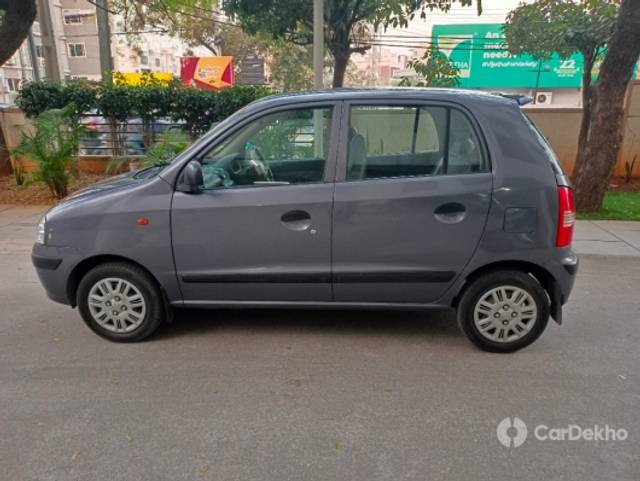 https://stimg2.cardekho.com/images/usedcarimages/large/3-2023/3645375/IMG_20230208_180421.jpg?imwidth=6402