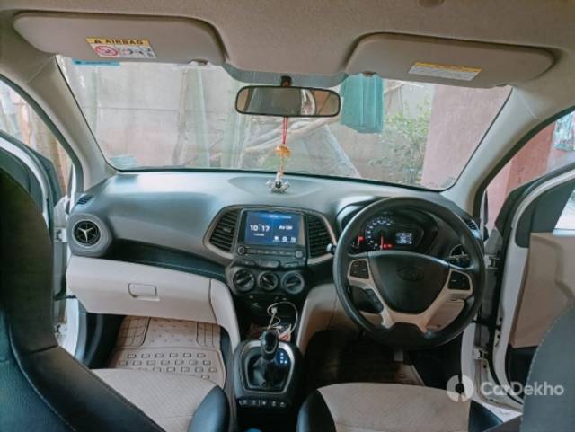 https://stimg2.cardekho.com/images/usedcarimages/large/3-2023/3645388/IMG-20230311-WA0011.jpg?imwidth=6402
