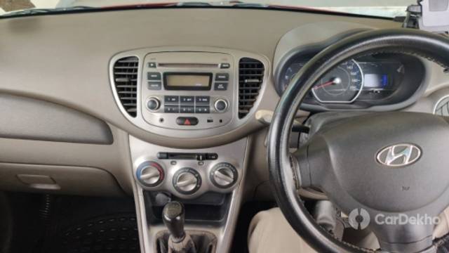 https://stimg2.cardekho.com/images/usedcarimages/large/3-2023/3645708/IMG-20230311-WA0038.jpg?imwidth=6402