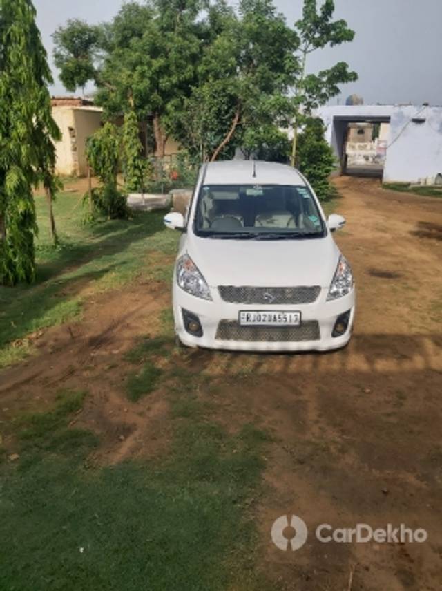 https://stimg2.cardekho.com/images/usedcarimages/large/3-2023/3645722/20210614_165513.jpg?imwidth=6400