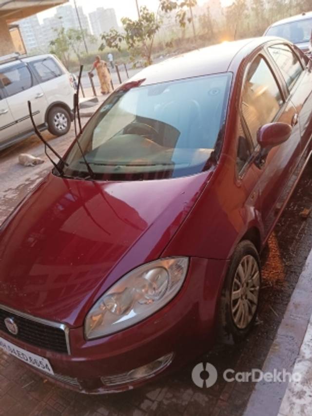 https://stimg2.cardekho.com/images/usedcarimages/large/3-2023/3645868/IMG-20230304-WA0009.jpg?imwidth=6400