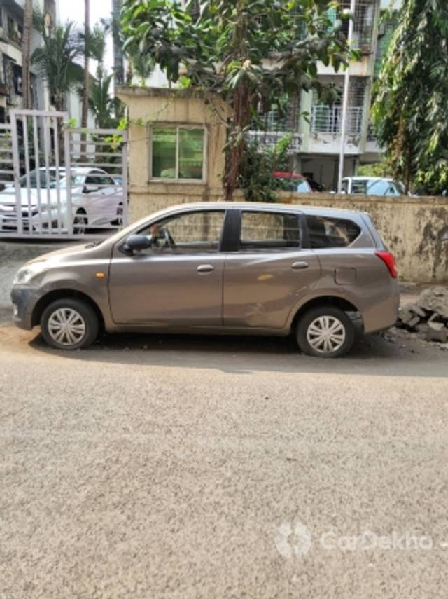 https://stimg2.cardekho.com/images/usedcarimages/large/3-2023/3646168/20221207_134545.jpg?imwidth=6402