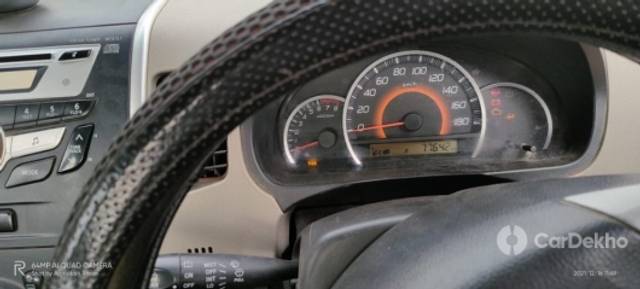 https://stimg2.cardekho.com/images/usedcarimages/large/3-2023/3646303/IMG-20221109-WA0005.jpg?imwidth=6402