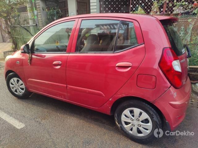 https://stimg2.cardekho.com/images/usedcarimages/large/3-2023/3646424/IMG20230308072620.jpg?imwidth=6402