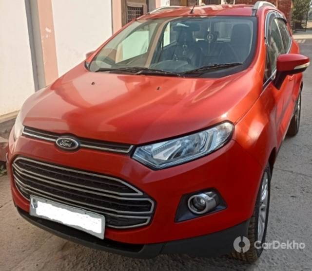 https://stimg2.cardekho.com/images/usedcarimages/large/3-2023/3646678/WhatsAppImage2023-03-05at9.33.05PM.jpg?imwidth=6400
