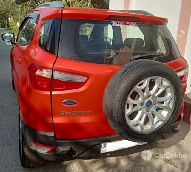 https://stimg2.cardekho.com/images/usedcarimages/large/3-2023/3646678/WhatsAppImage2023-03-05at9.33.06PM(1).jpg?imwidth=6401