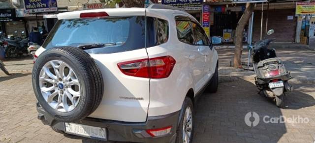 https://stimg2.cardekho.com/images/usedcarimages/large/3-2023/3647130/inbound1539533082337930767.jpg?imwidth=6401