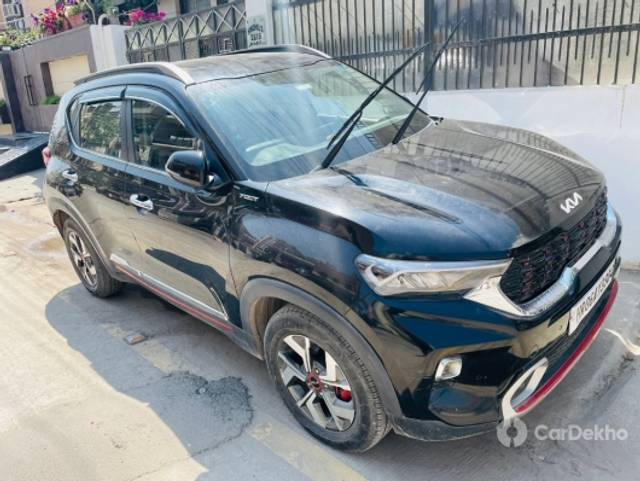 https://stimg2.cardekho.com/images/usedcarimages/large/3-2023/3648082/7C80EBA5-E95C-4FF7-ABC7-A0718EE0A9F7.jpg?imwidth=6400