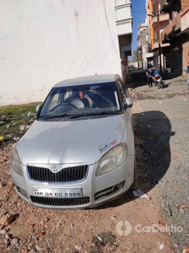 https://stimg2.cardekho.com/images/usedcarimages/large/3-2023/3648175/IMG-20210207-WA0002.jpg?imwidth=6400