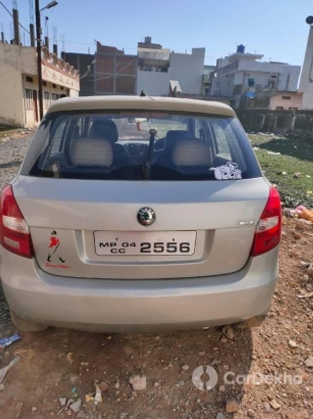 https://stimg2.cardekho.com/images/usedcarimages/large/3-2023/3648175/IMG-20210207-WA0007.jpg?imwidth=6402