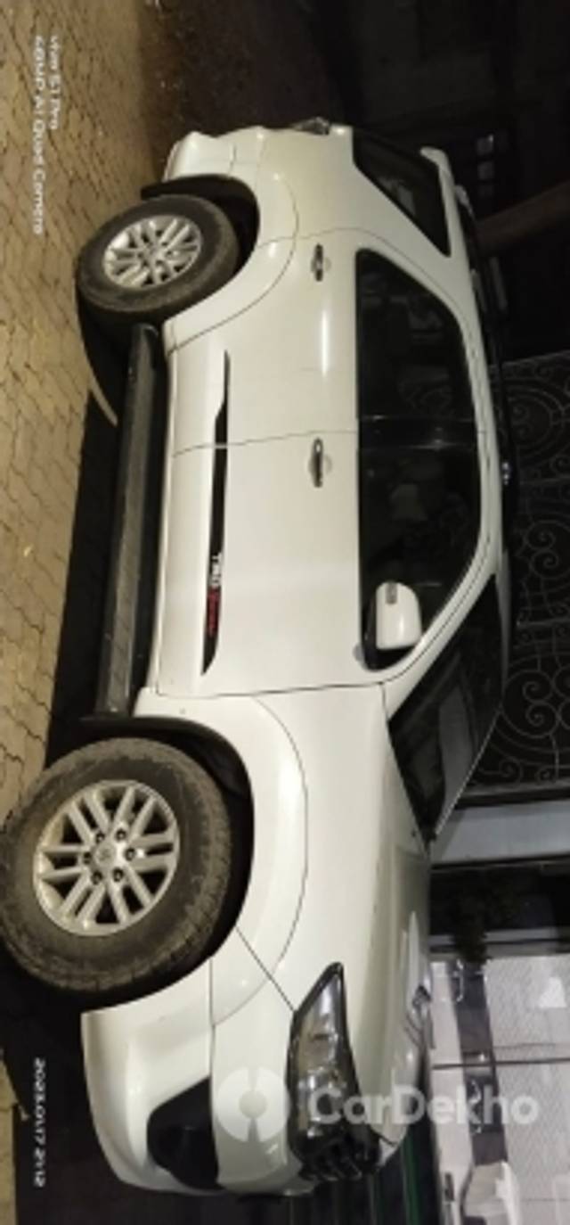 https://stimg2.cardekho.com/images/usedcarimages/large/3-2023/3648201/4B9A6A02-F7E4-446D-8840-3A4AC61AF5EB.jpg?imwidth=6402