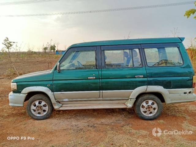 https://stimg2.cardekho.com/images/usedcarimages/large/3-2023/3648225/20220609_063223_649.jpg?imwidth=6400