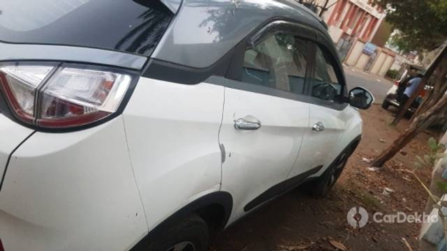 https://stimg2.cardekho.com/images/usedcarimages/large/3-2023/3648556/IMG-20221013-WA0002.jpg?imwidth=6401