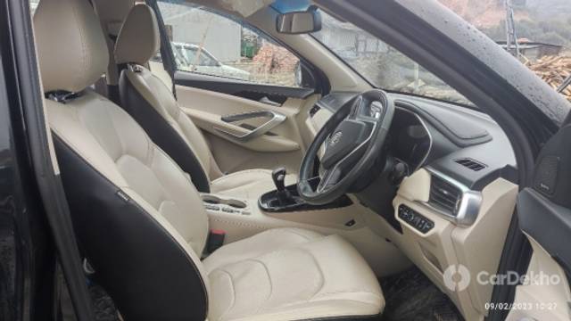 https://stimg2.cardekho.com/images/usedcarimages/large/3-2023/3648578/IMG_20230209_102716.jpg?imwidth=6402