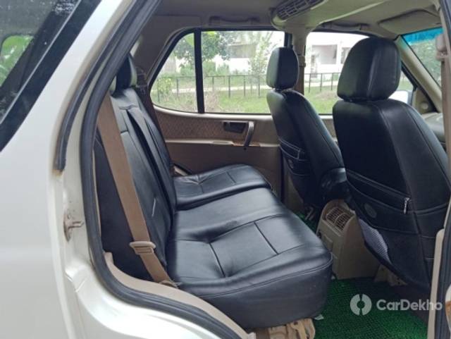 https://stimg2.cardekho.com/images/usedcarimages/large/3-2023/3648968/IMG-20230314-WA0001.jpg?imwidth=6401