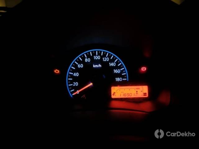 https://stimg2.cardekho.com/images/usedcarimages/large/3-2023/3648979/IMG-20230228-WA0021.jpg?imwidth=6402