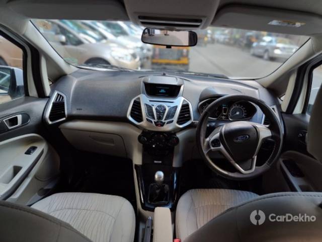 https://stimg2.cardekho.com/images/usedcarimages/large/3-2023/3649210/274A0D58-4B00-4CC9-BBD7-35D29CD727E6.jpg?imwidth=6401