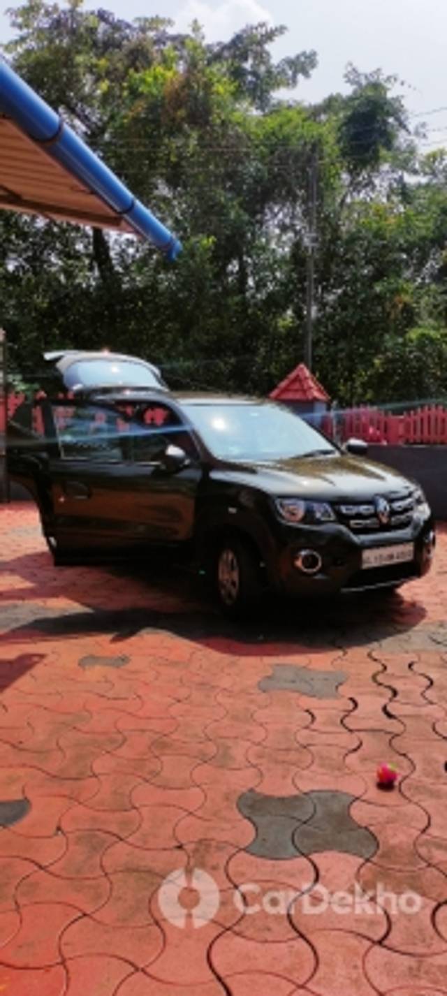 https://stimg2.cardekho.com/images/usedcarimages/large/3-2023/3649283/IMG_20220105_130536.jpg?imwidth=6401