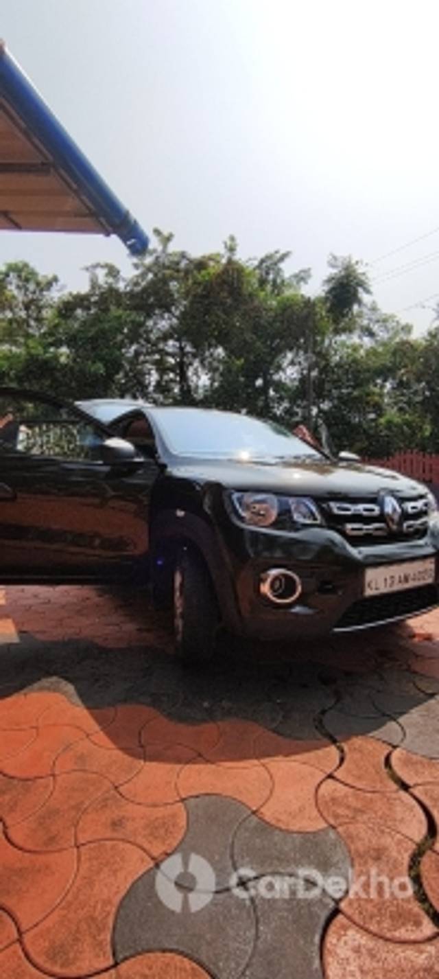 https://stimg2.cardekho.com/images/usedcarimages/large/3-2023/3649283/IMG_20220105_130725.jpg?imwidth=6402