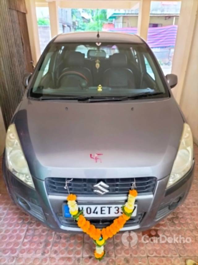 https://stimg2.cardekho.com/images/usedcarimages/large/3-2023/3649284/IMG20221005114037.jpg?imwidth=6400