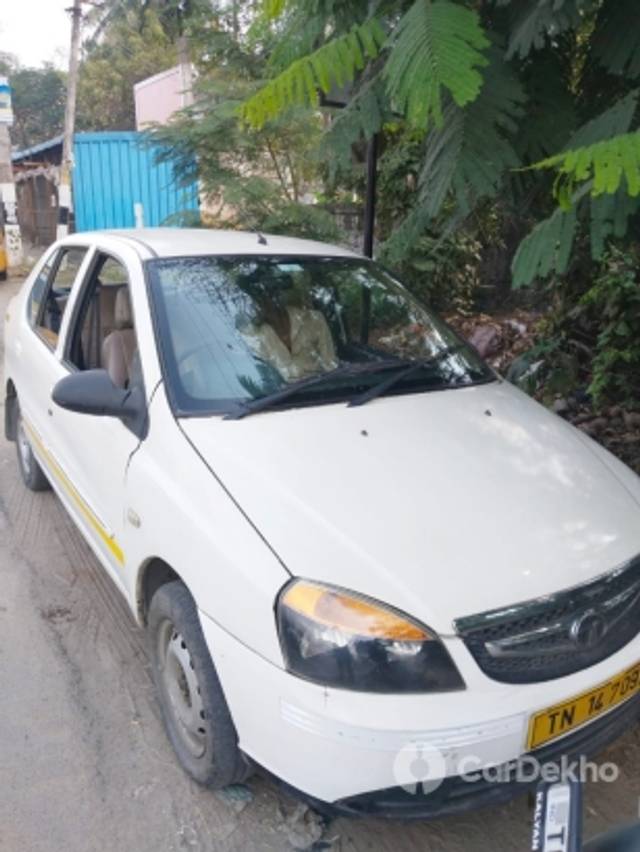 https://stimg2.cardekho.com/images/usedcarimages/large/3-2023/3649286/IMG-20230217-WA0001.jpg?imwidth=6402
