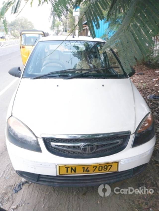 https://stimg2.cardekho.com/images/usedcarimages/large/3-2023/3649286/IMG-20230217-WA0002.jpg?imwidth=6400
