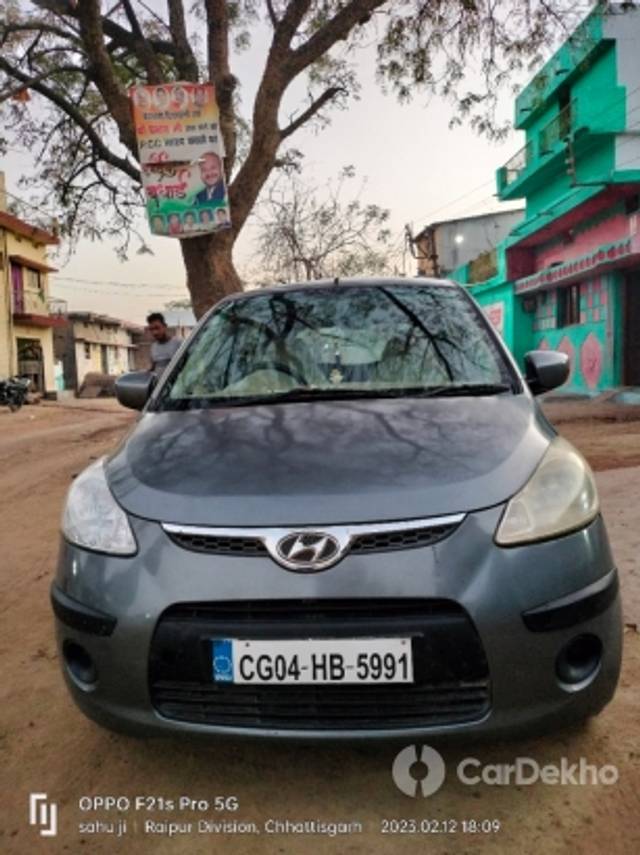 https://stimg2.cardekho.com/images/usedcarimages/large/3-2023/3649314/IMG20230212180957.jpg?imwidth=6400
