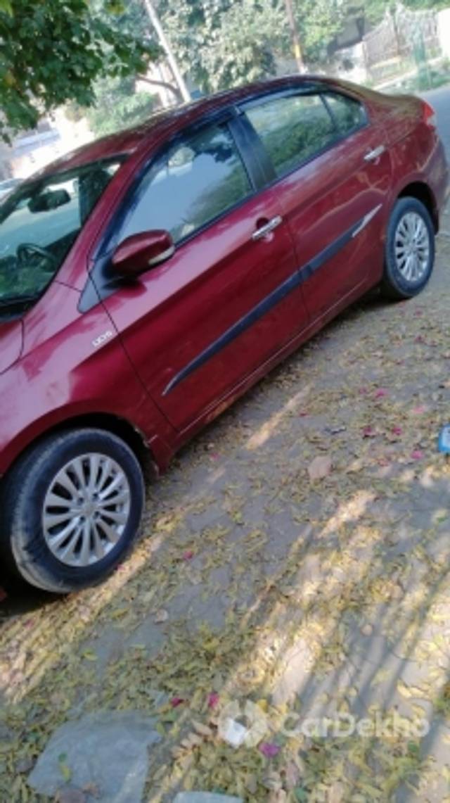 https://stimg2.cardekho.com/images/usedcarimages/large/3-2023/3650081/IMG-20230315-WA0001.jpg?imwidth=6402
