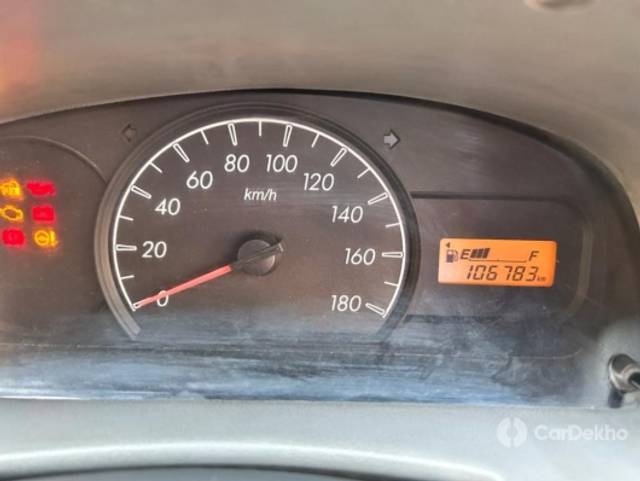 https://stimg2.cardekho.com/images/usedcarimages/large/3-2023/3650141/IMG-20230315-WA0001.jpg?imwidth=6401