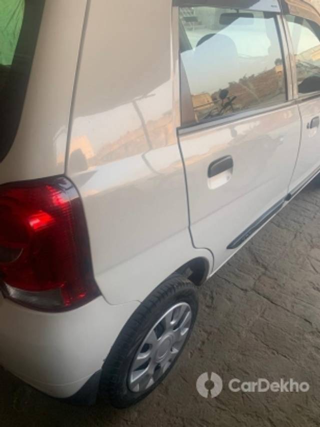 https://stimg2.cardekho.com/images/usedcarimages/large/3-2023/3650185/IMG_1678865773509.jpg?imwidth=6401