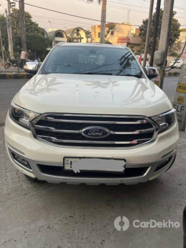 https://stimg2.cardekho.com/images/usedcarimages/large/3-2023/3650763/IMG_20230315_174246.jpg?imwidth=6400