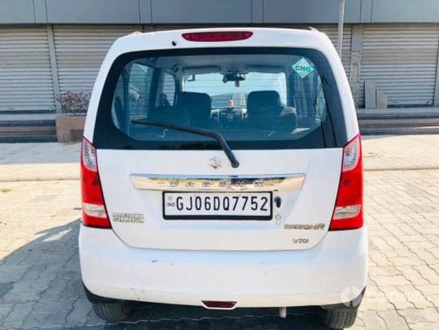 https://stimg2.cardekho.com/images/usedcarimages/large/3-2023/3651037/IMG-20230206-WA0021.jpg?imwidth=6402