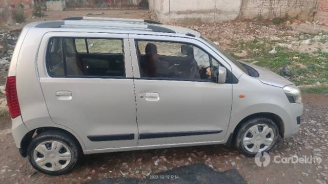 https://stimg2.cardekho.com/images/usedcarimages/large/3-2023/3651186/IMG20230212175405.jpg?imwidth=6402