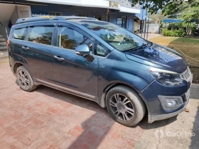 https://stimg2.cardekho.com/images/usedcarimages/large/3-2023/3651442/IMG_20230316_133943.jpg?imwidth=6400