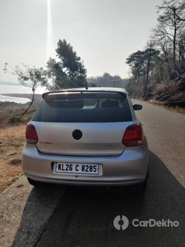 https://stimg2.cardekho.com/images/usedcarimages/large/3-2023/3651444/IMG_20230312_081839.jpg?imwidth=6402