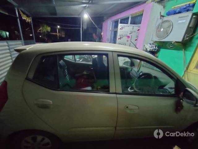 https://stimg2.cardekho.com/images/usedcarimages/large/3-2023/3651972/IMG-20230316-WA0018.jpg?imwidth=6402