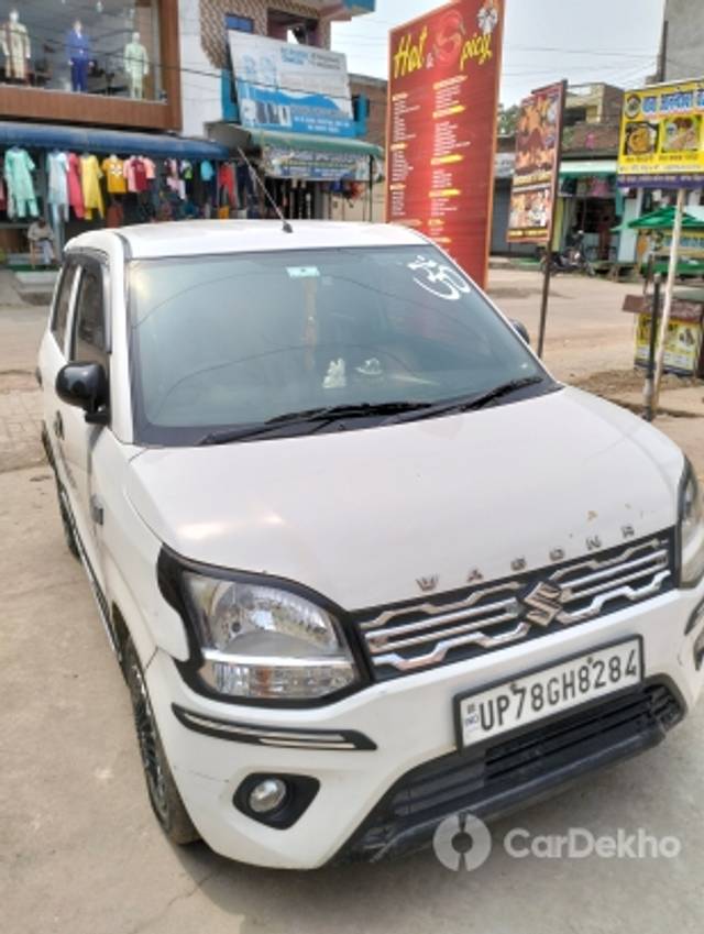 https://stimg2.cardekho.com/images/usedcarimages/large/3-2023/3652290/IMG20230317130548.jpg?imwidth=6400