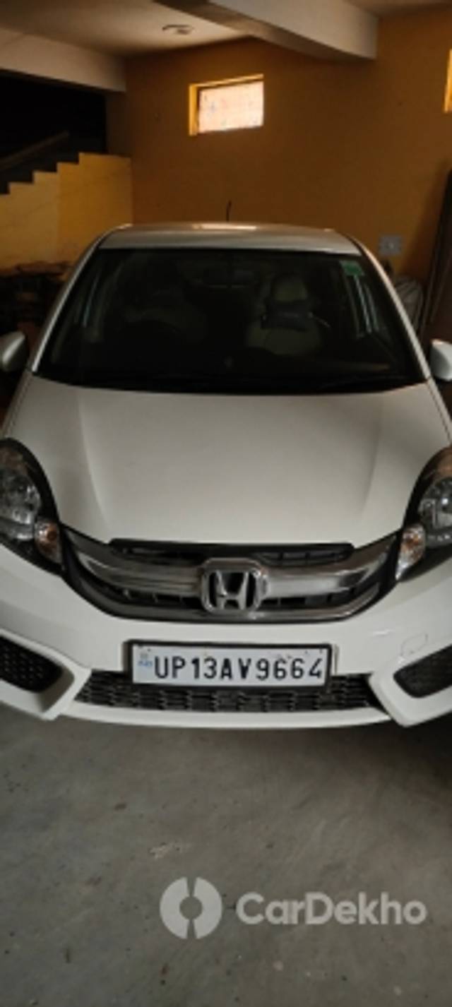 https://stimg2.cardekho.com/images/usedcarimages/large/3-2023/3652665/IMG_20230117_123730.jpg?imwidth=6400